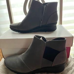 Cloudsteppers Caddell-tropic brand new in box